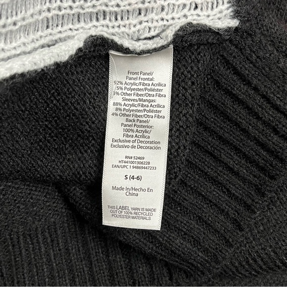 Happy Llama Days Christmas Sweater - Picture 6 of 7